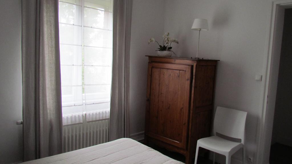 Gite Histoire De Maison Arras Room photo